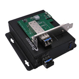 PCI-E カードから光ファイバー エクステンダー経由で USB 3.0 ハブ (1 ～ 4 ポート) まで、マルチモード ファイバー OM3+ 経由で最大 100 メートル (330FT)、10Gbps SFP 付き